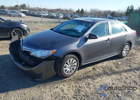 2014 Toyota Camry Le z USA, uszkodzony, nr VIN 4T4BF1FK0ER350557